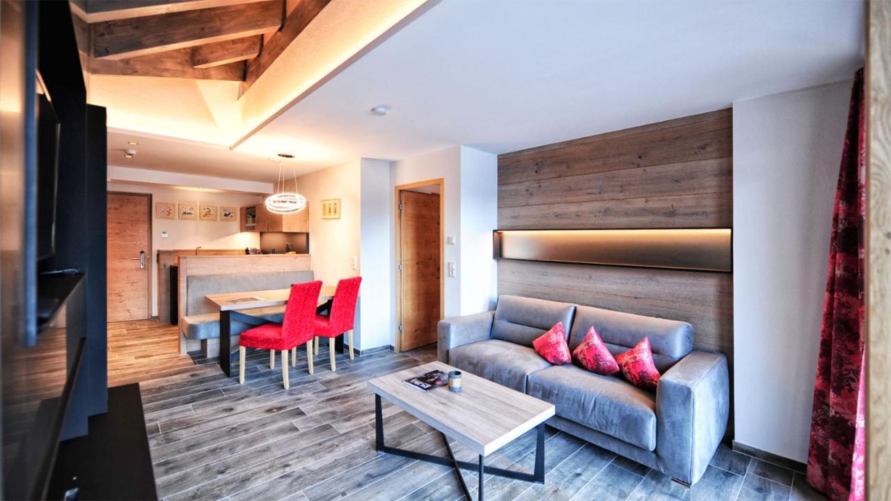 Hotel Garni Stefanie Ischgl Buitenkant foto