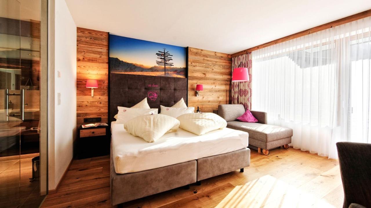 Hotel Garni Stefanie Ischgl Buitenkant foto