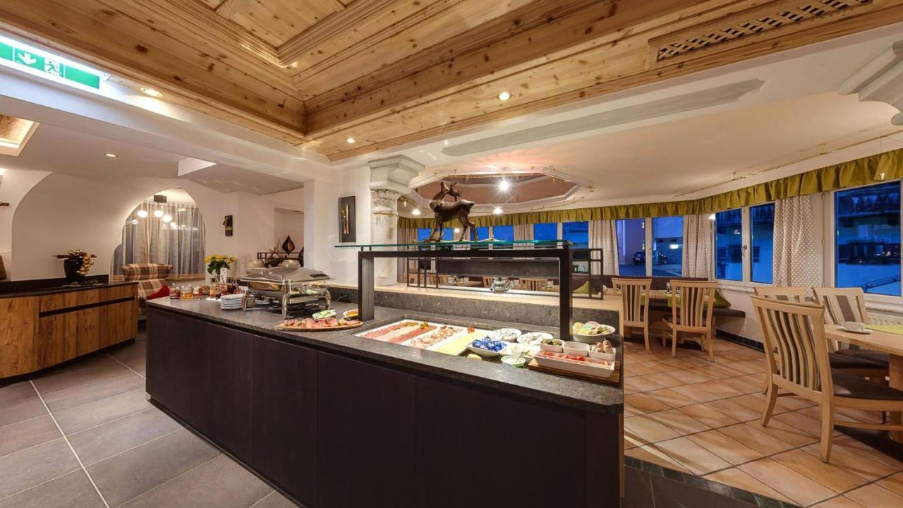 Hotel Garni Stefanie Ischgl Buitenkant foto