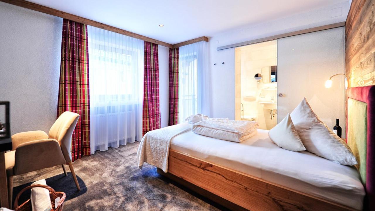 Hotel Garni Stefanie Ischgl Buitenkant foto