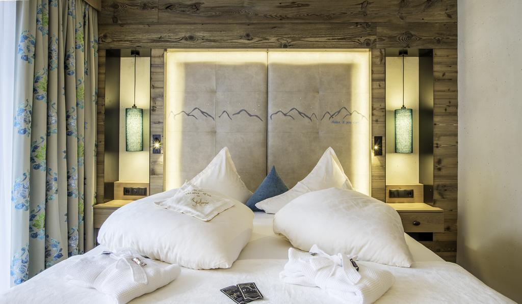 Hotel Garni Stefanie Ischgl Buitenkant foto